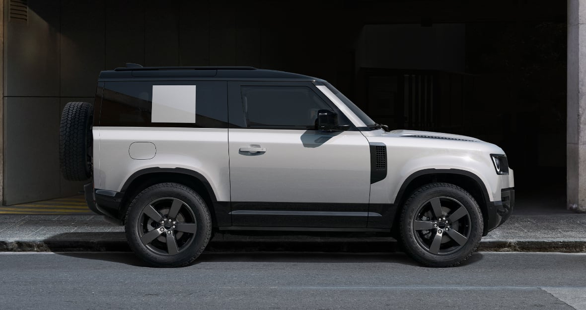 Land Rover Defender 90 2026 in Oman