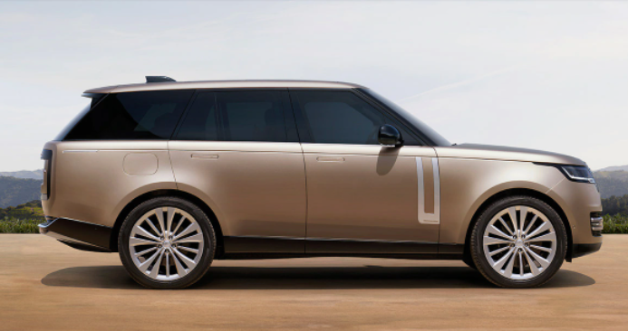 Land Rover Range Rover 2026 in Oman